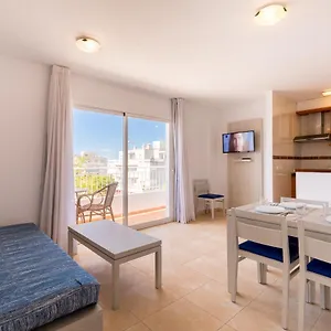 Avenida - Mc , Ibiza Espanha